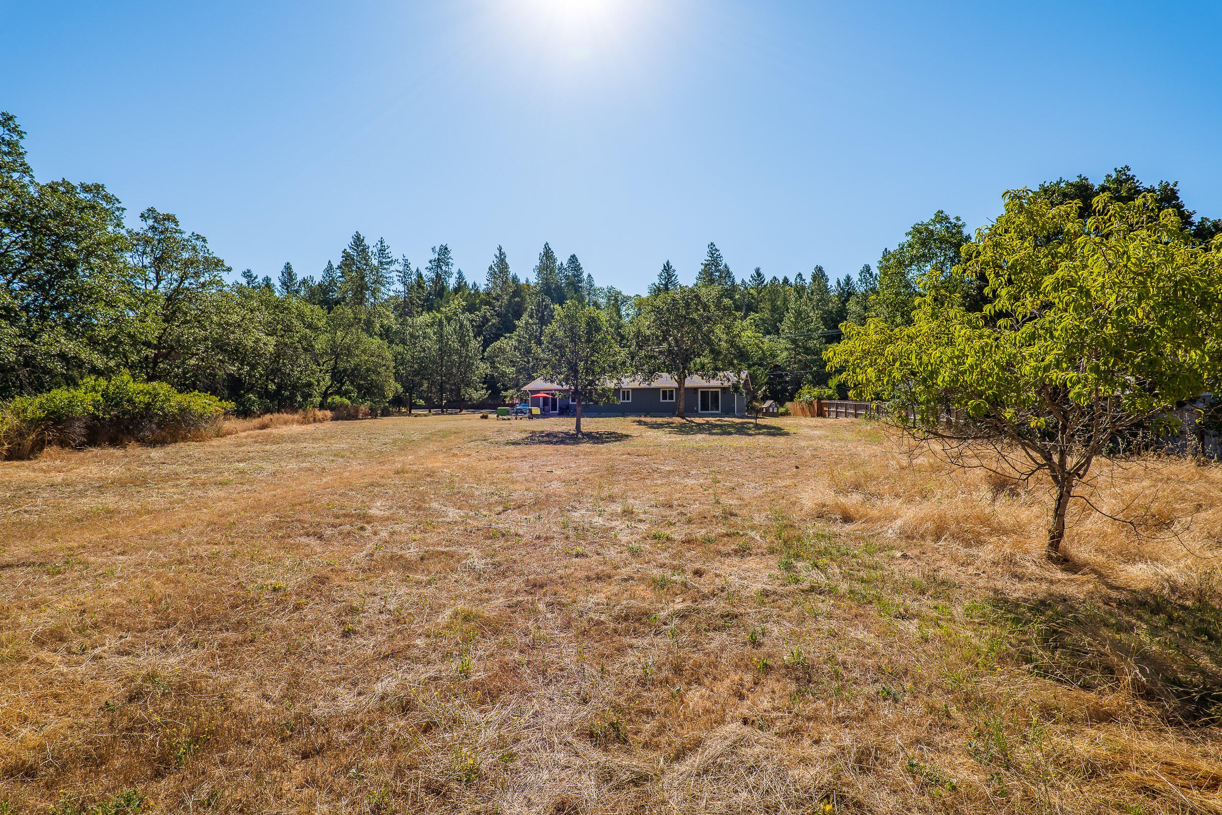 1150 Pleasant Valley Road Merlin, OR 97532 - Photo 32 of 37 1150PleasantValleyRd-033