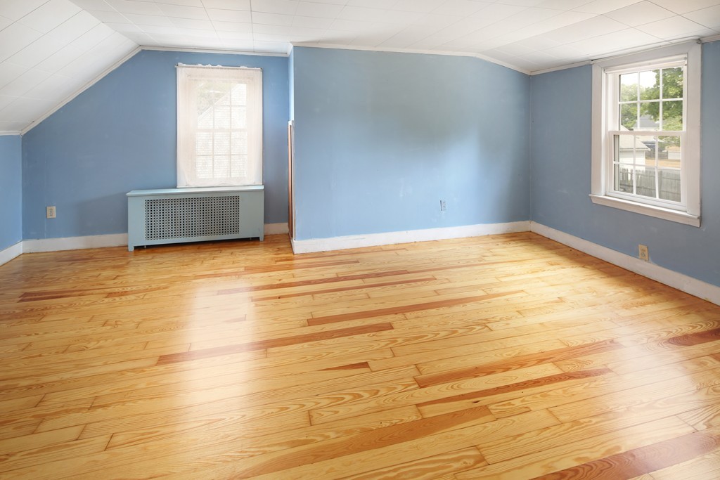 31 Rinaldo Road Weymouth, MA 02191 - Photo 11 of 21
