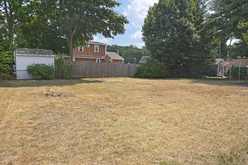 31 Rinaldo Road Weymouth, MA 02191 - Photo 18 of 21