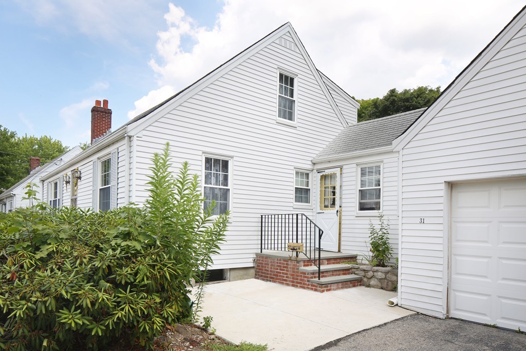 31 Rinaldo Road Weymouth, MA 02191 - Photo 2 of 21