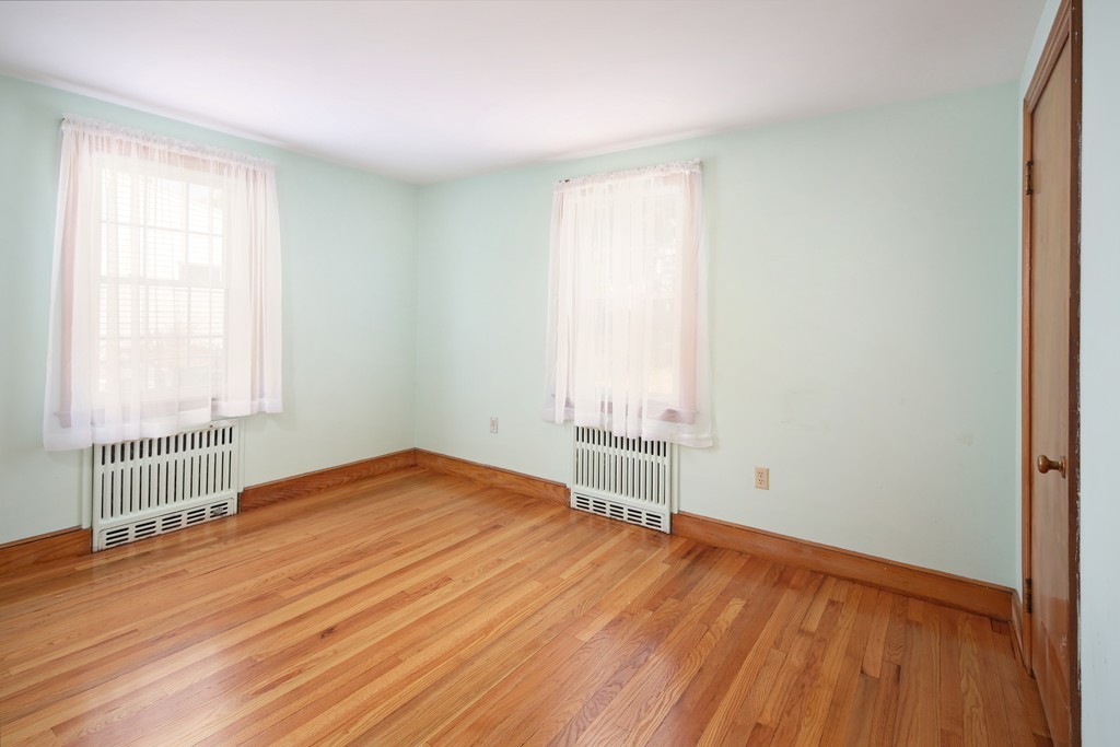 31 Rinaldo Road Weymouth, MA 02191 - Photo 7 of 21