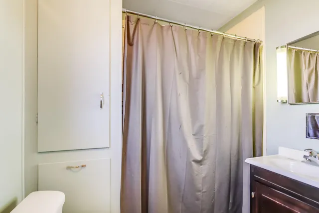 $180,000 | 1414 Nagle Avenue, Manitowoc, WI 54220