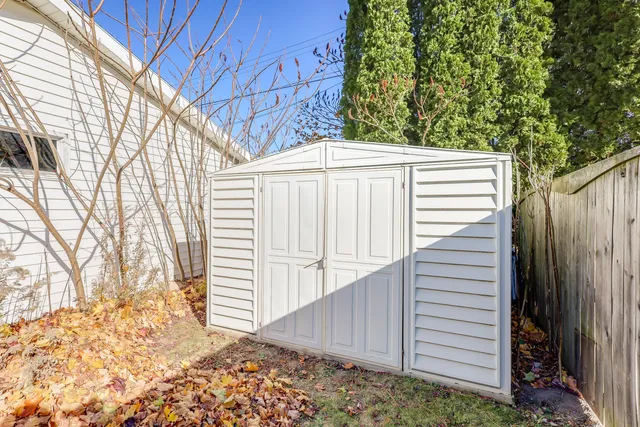 $180,000 | 1414 Nagle Avenue, Manitowoc, WI 54220