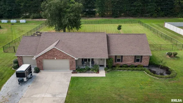 $275,000 | 14741 Followell Drive, Marion, IL 62959