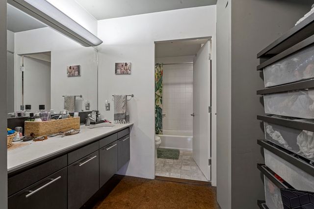 $725,000 | 33 Sleeper Street, Unit 302, Boston, MA 02210