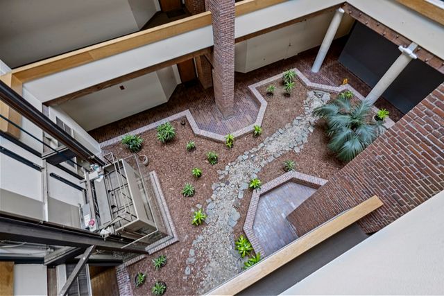 $725,000 | 33 Sleeper Street, Unit 302, Boston, MA 02210