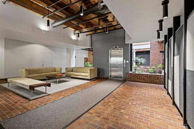 $725,000 | 33 Sleeper Street, Unit 302, Boston, MA 02210