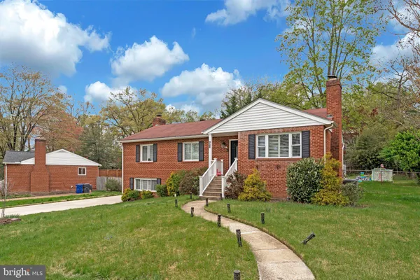 $4,500 | 3162 Patrick Henry Drive, Falls Church, VA 22044