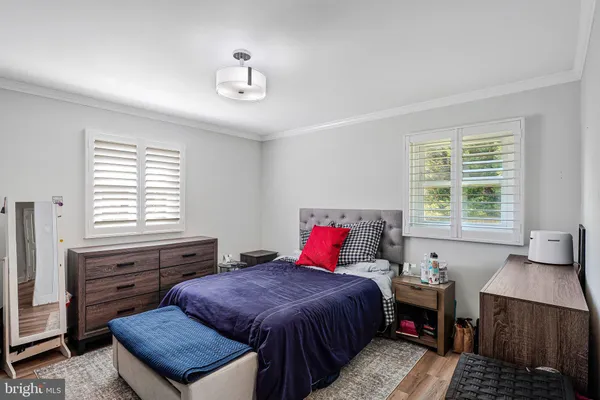 $4,500 | 3162 Patrick Henry Drive, Falls Church, VA 22044