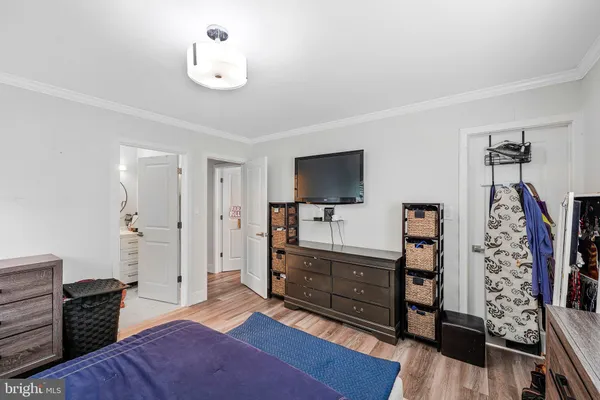 $4,500 | 3162 Patrick Henry Drive, Falls Church, VA 22044