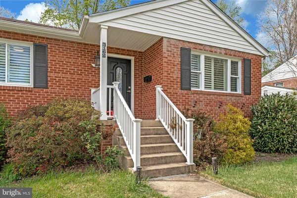 $4,500 | 3162 Patrick Henry Drive, Falls Church, VA 22044