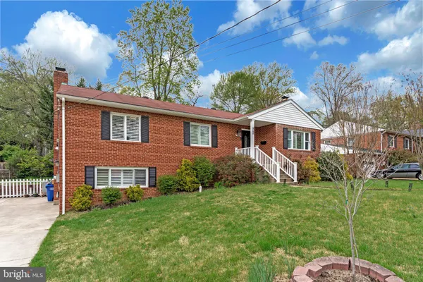 $4,500 | 3162 Patrick Henry Drive, Falls Church, VA 22044