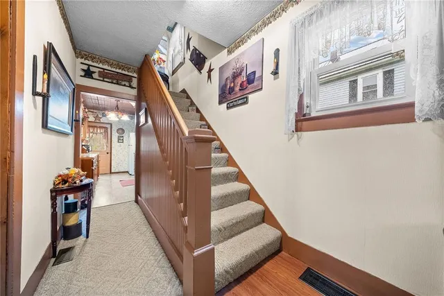 a view of entryway and workspace