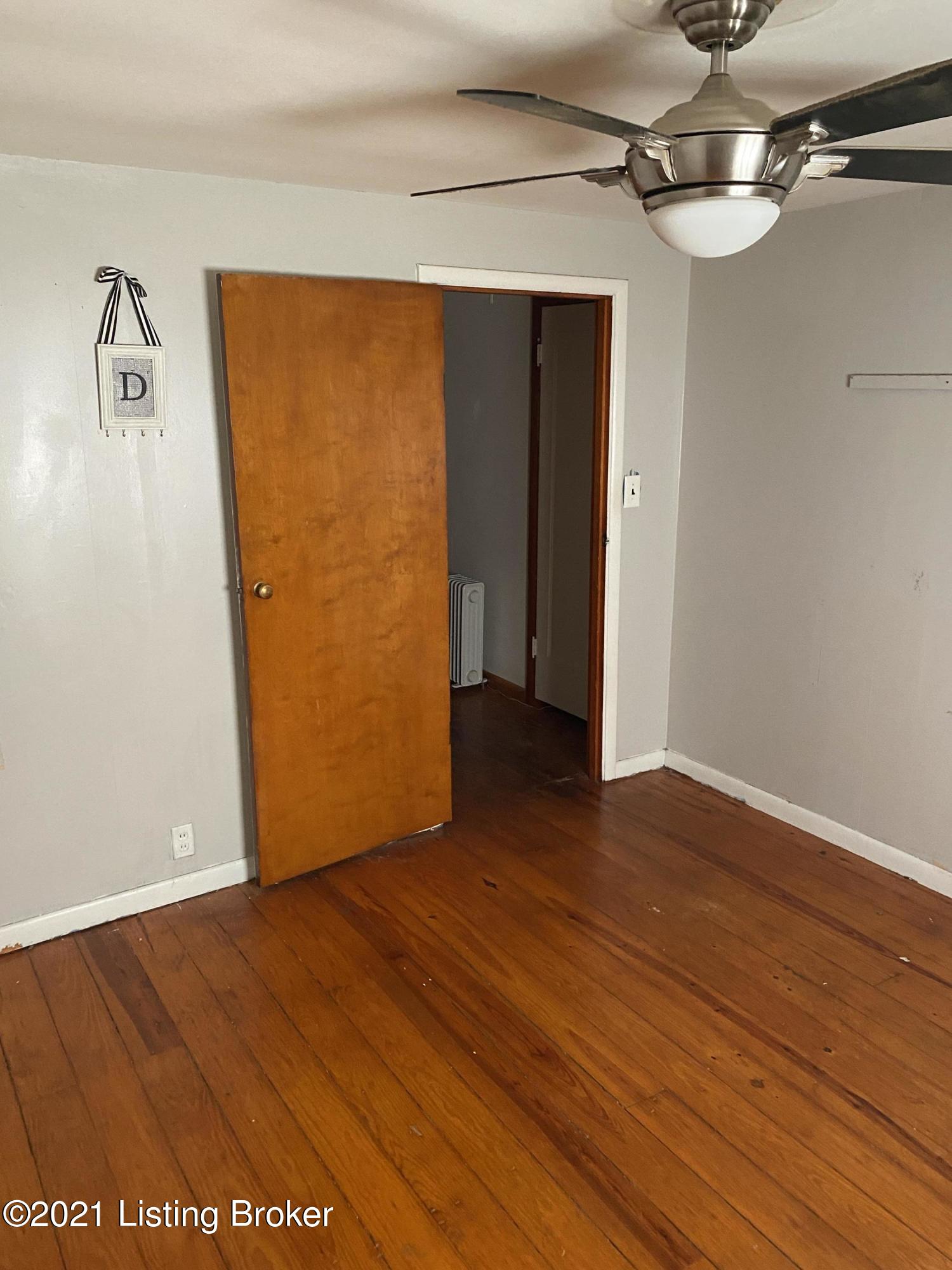 2806 Ralph Avenue Louisville, KY 40216 - Photo 20 of 27 IMG_1455