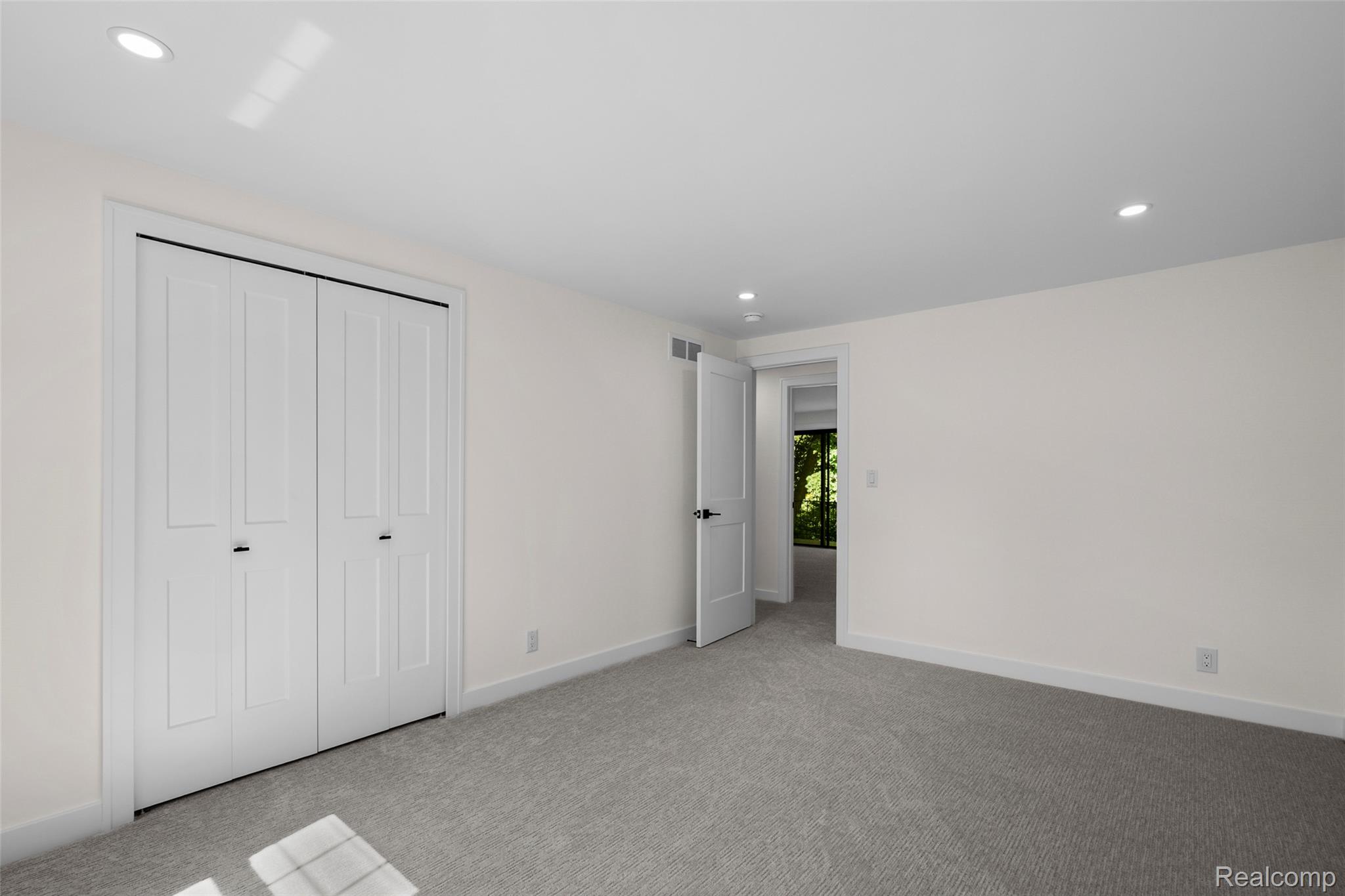 1830 Streamedge Court Rochester, MI 48309 - Photo 24 of 33 Neutral wall tones with recessed lighting