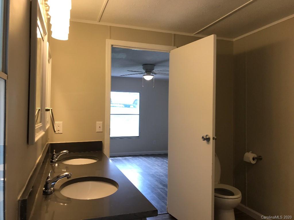 108 Randolph Road Marion, NC 28752 - Photo 3 of 6 Gallery Image 3