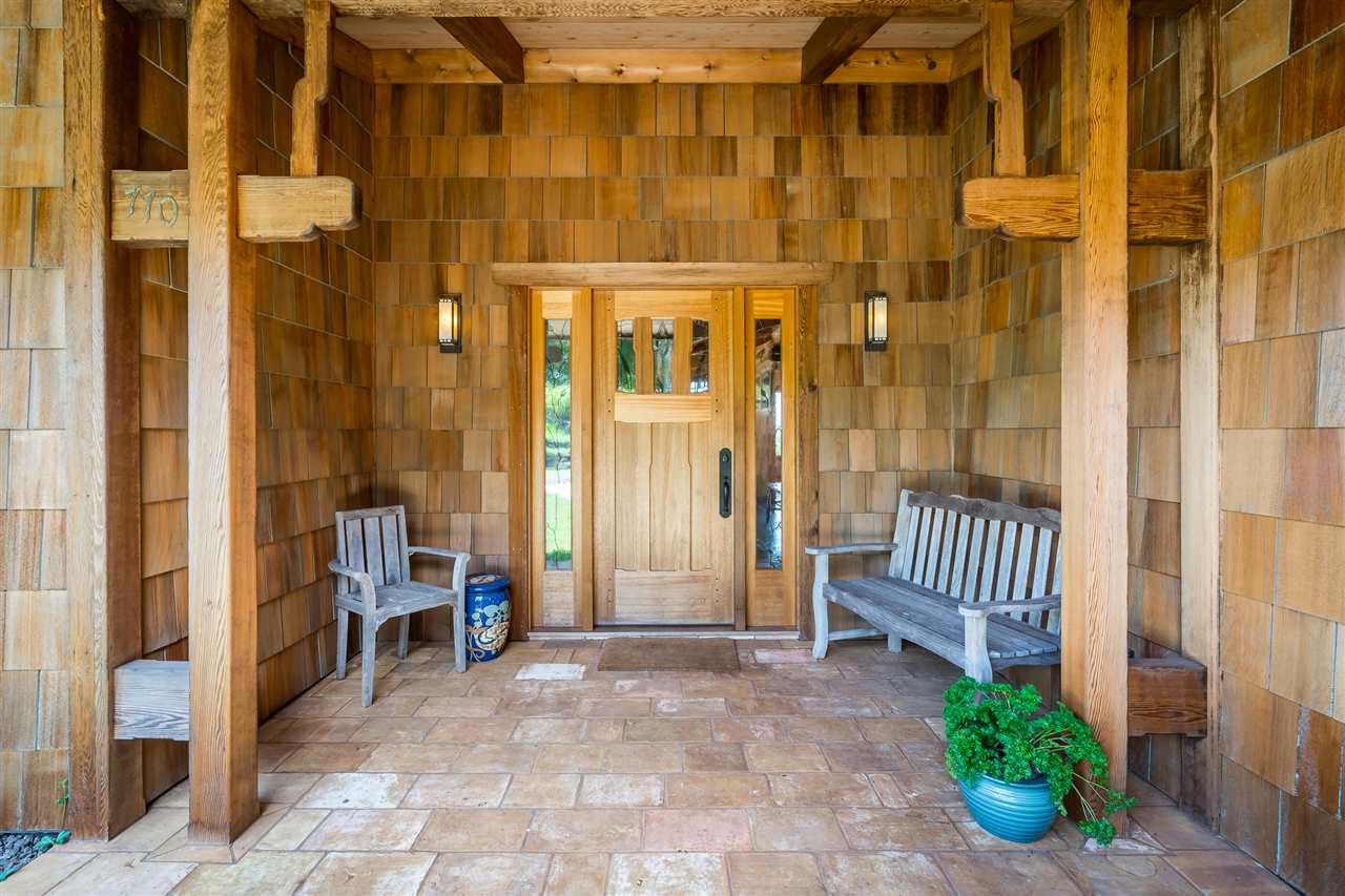 770 North Honokala Road, Unit A Haiku, HI 96708 - Photo 5 of 30 a view of a bathroom with a glass door