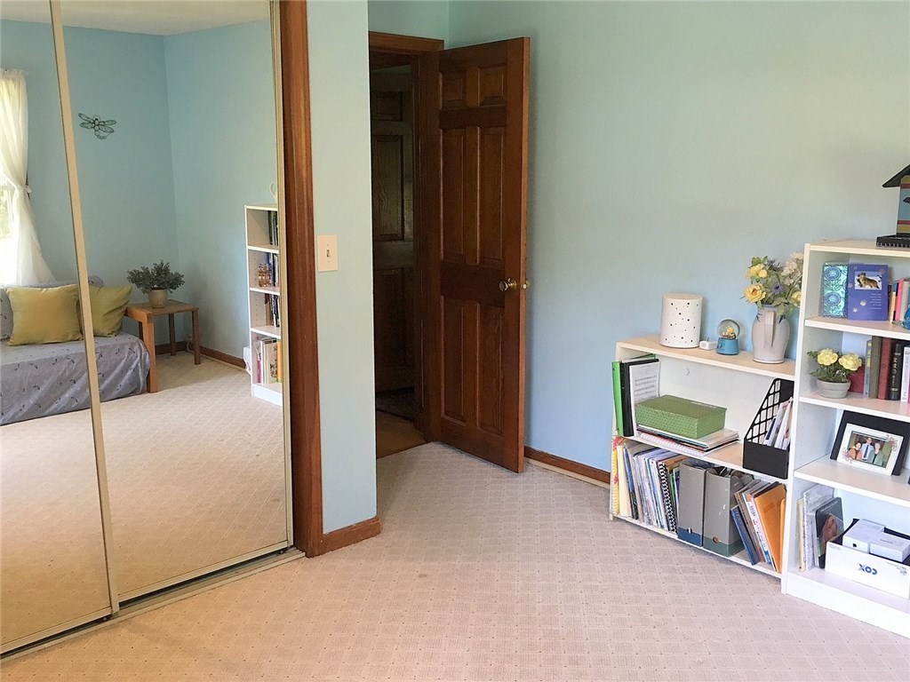 27 Short Road North Kingstown, RI 02852 - Photo 17 of 36 Gallery Image 17
