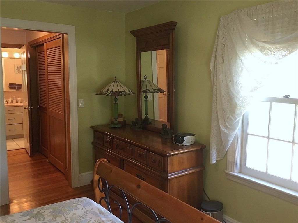 27 Short Road North Kingstown, RI 02852 - Photo 19 of 36 Gallery Image 19