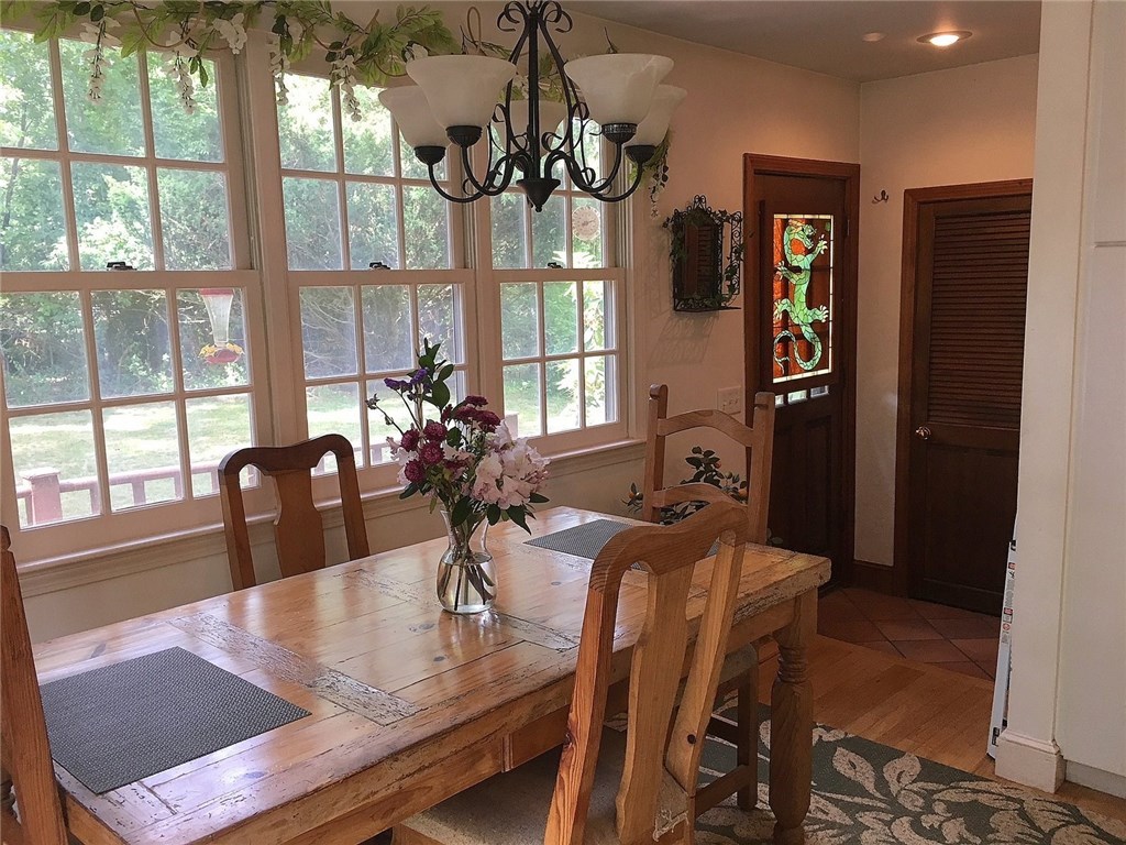 27 Short Road North Kingstown, RI 02852 - Photo 8 of 36 Gallery Image 8