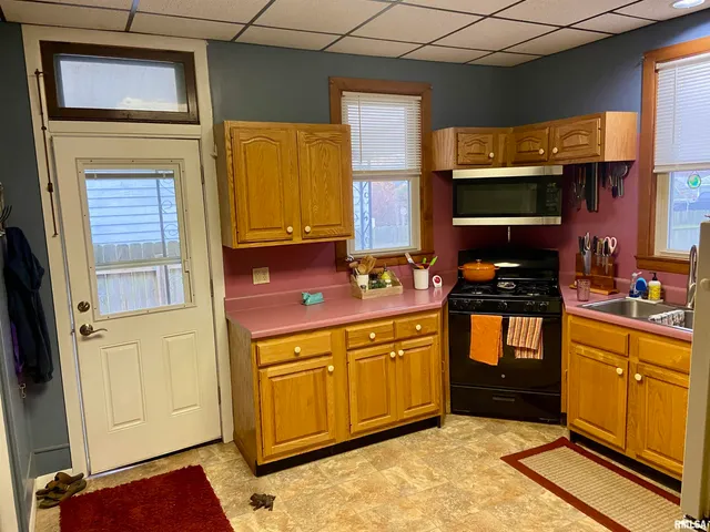 $137,500 | 614 South 22nd Street, Quincy, IL 62301