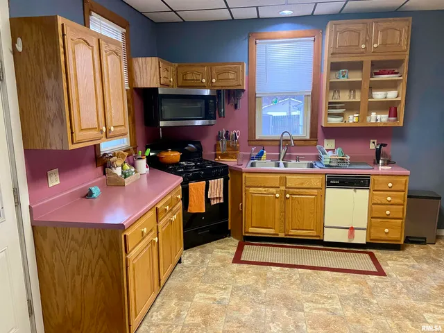 $137,500 | 614 South 22nd Street, Quincy, IL 62301