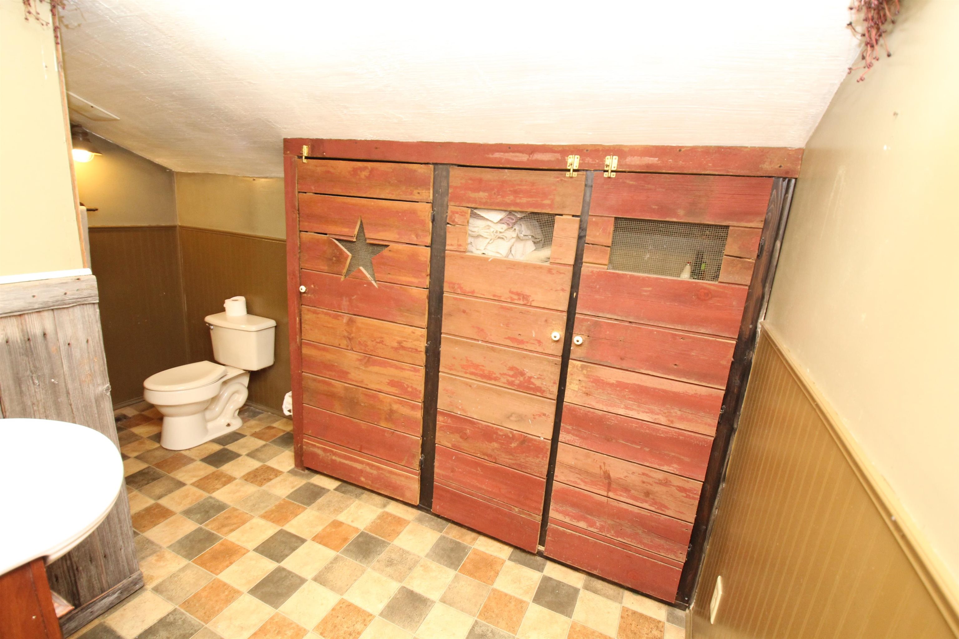 15210 Murphy Road Winnebago, IL 61088 - Photo 11 of 22 a bathroom with a sink and a mirror