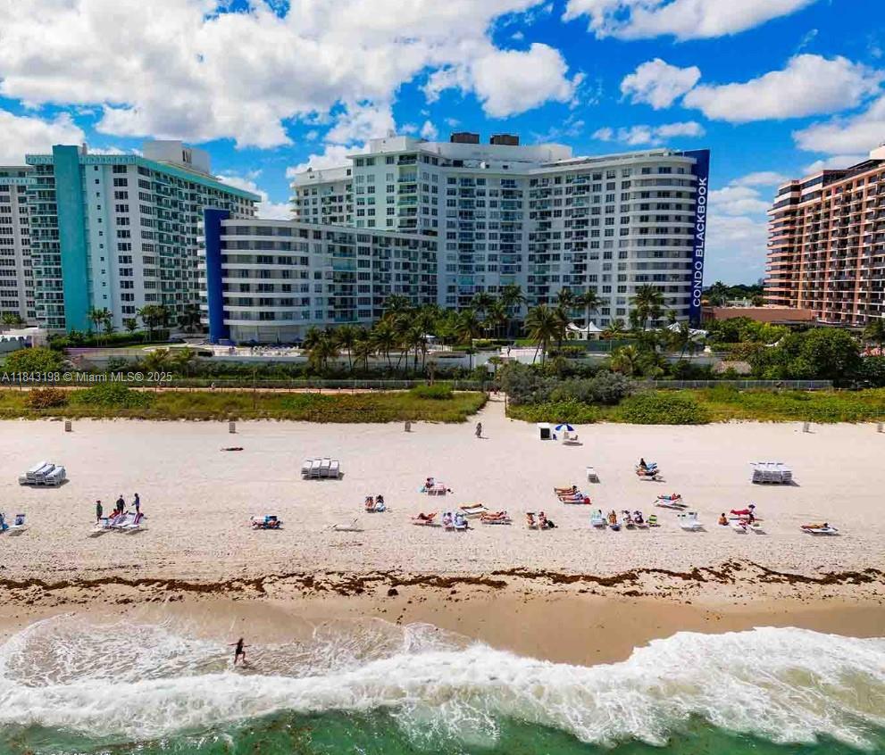 5151 Collins Avenue, Unit 927 Miami Beach, FL 33140 - Photo 2 of 19 a view of middle of city view