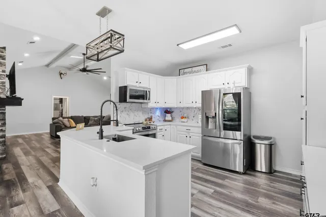 $475,000 | 256 County Road 4132, Pittsburg, TX 75686