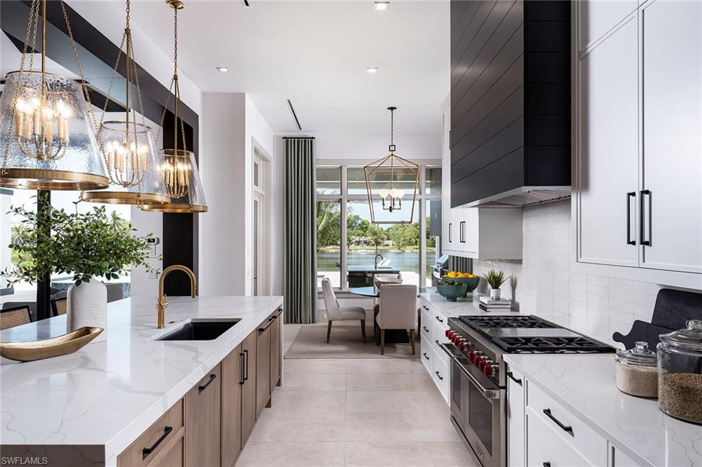 317 West Street Naples, FL 34108 - Photo 11 of 32