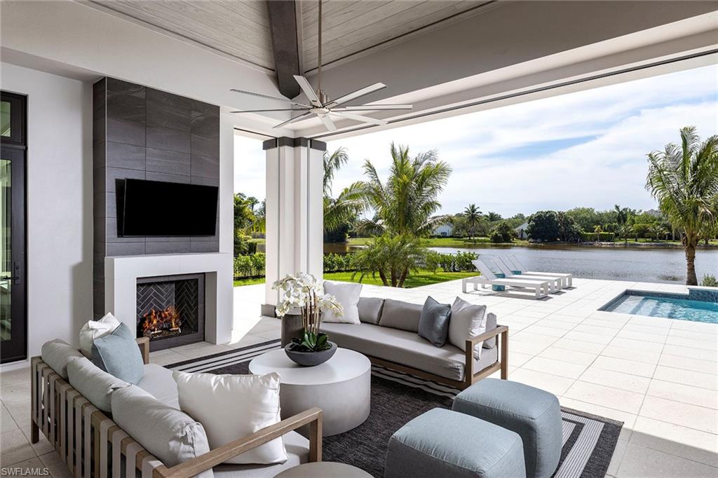 317 West Street Naples, FL 34108 - Photo 29 of 32