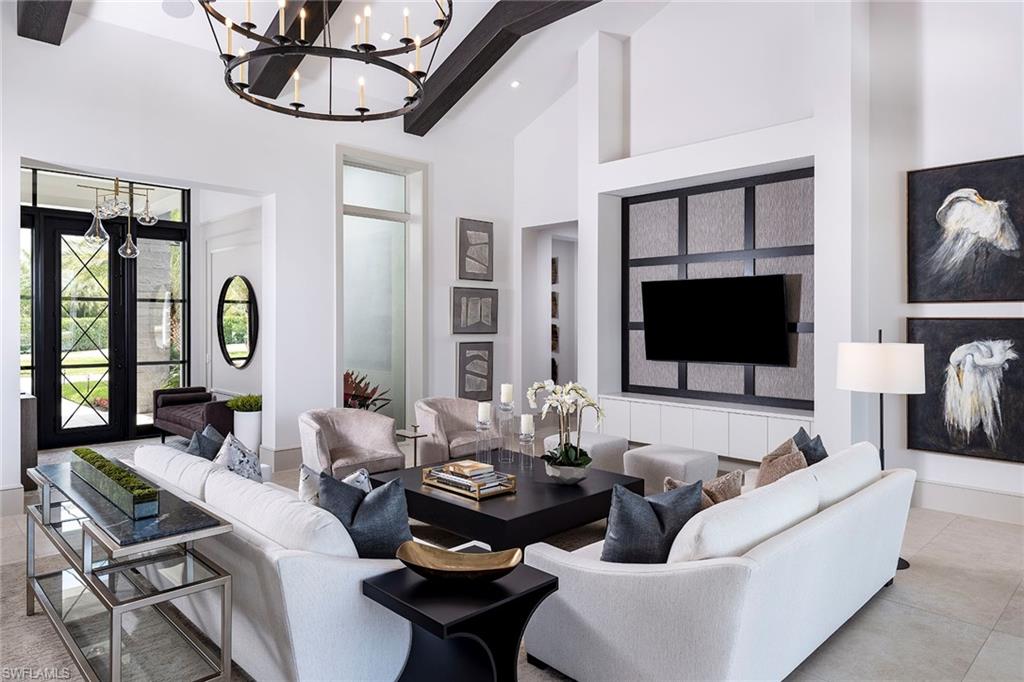 317 West Street Naples, FL 34108 - Photo 9 of 32