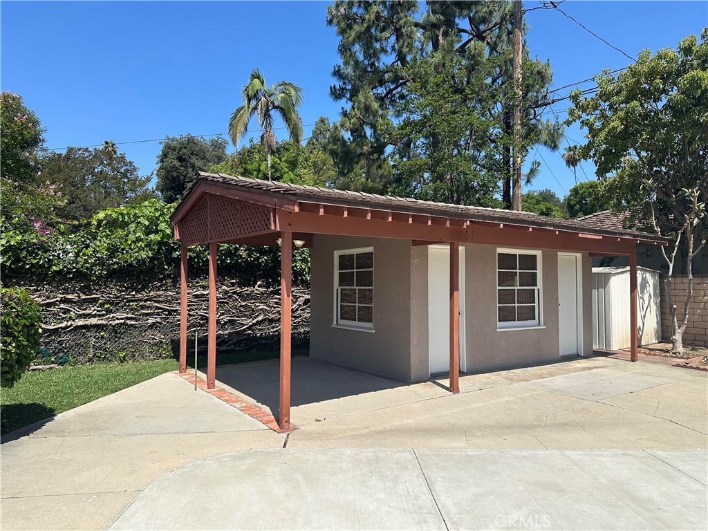 2845 Sheffield Road San Marino, CA 91108 - Photo 22 of 27 Patio sitting area