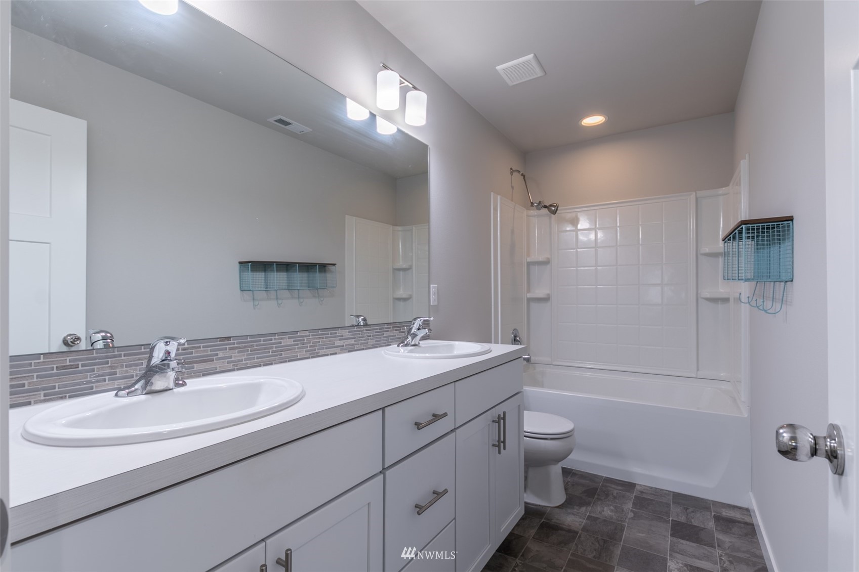 1931 Mayes Road Southeast Lacey, WA 98503 - Photo 29 of 37 Gallery Image 29