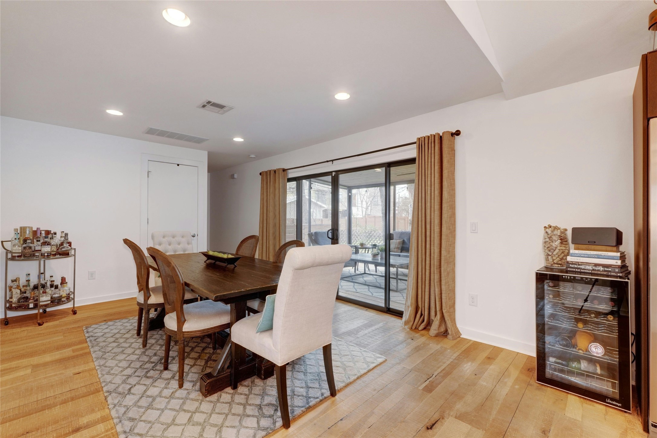 1907 East 14th Street, Unit A Austin, TX 78702 - Photo 18 of 35