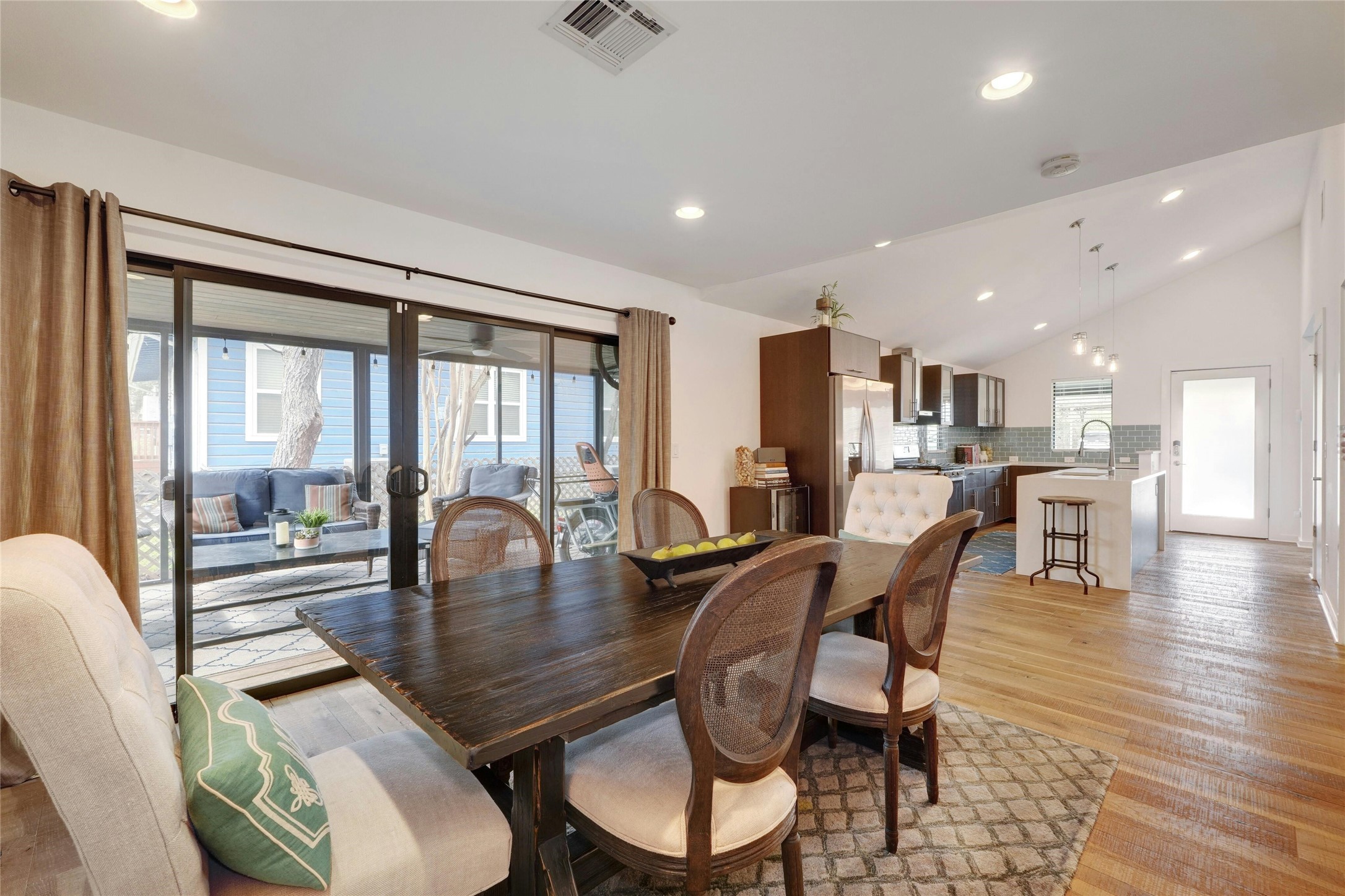 1907 East 14th Street, Unit A Austin, TX 78702 - Photo 19 of 35