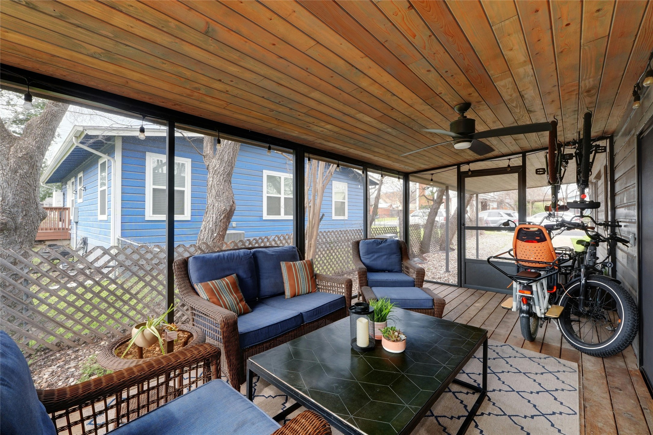 1907 East 14th Street, Unit A Austin, TX 78702 - Photo 32 of 35