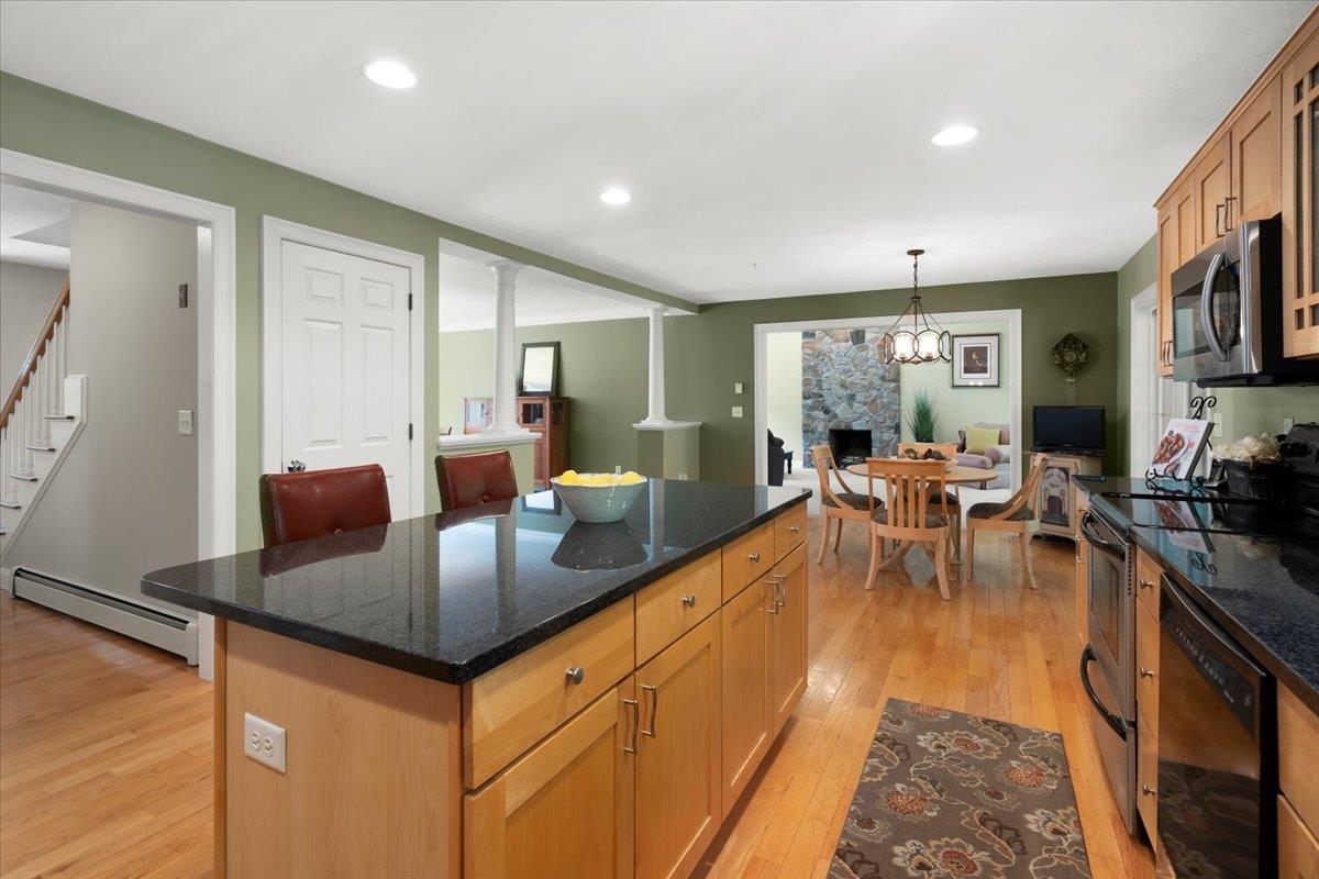 467 North Road Candia, NH 03034 - Photo 8 of 34