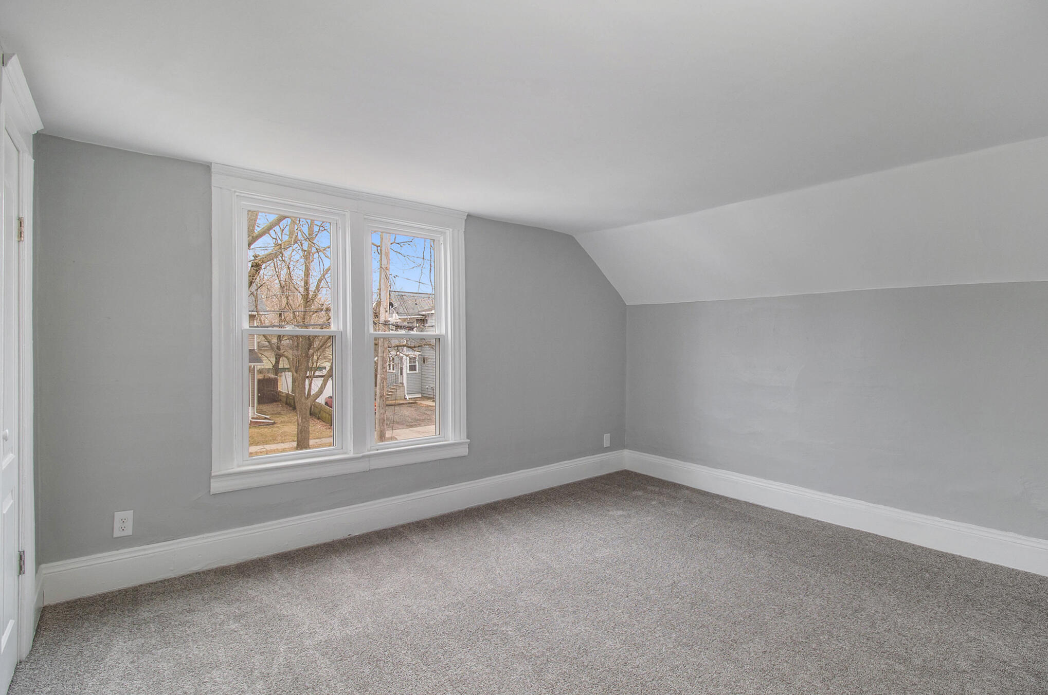 306 North Pleasant Street Jackson, MI 49202 - Photo 18 of 29 18
