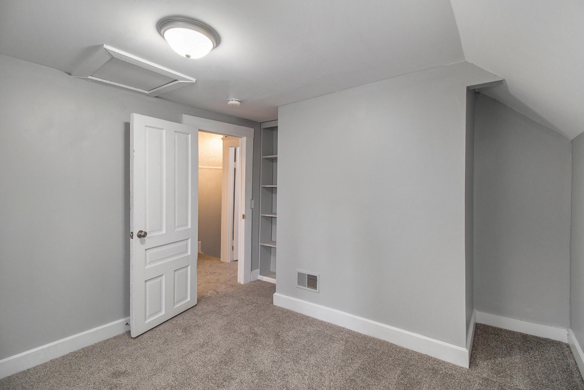 306 North Pleasant Street Jackson, MI 49202 - Photo 23 of 29 23