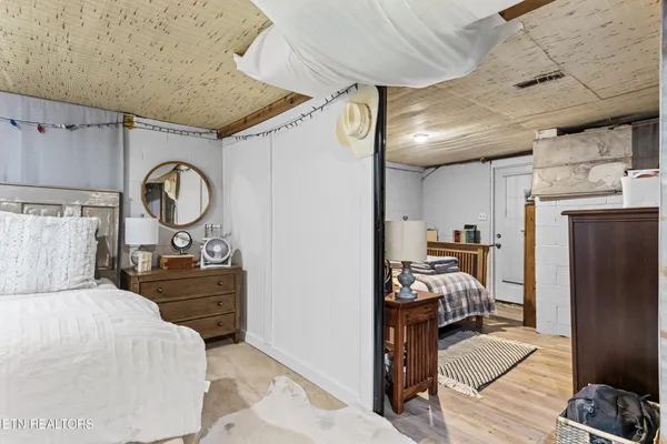 a view of a storage & utility room with washer and dryer