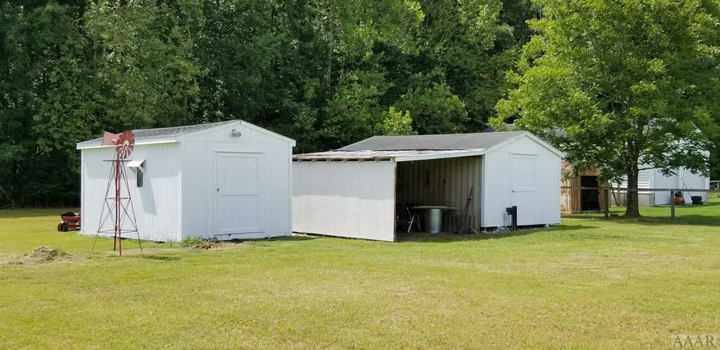 1089 Commissary Road Elizabeth City, NC 27909 - Photo 17 of 19 Nice Storage & workshop!