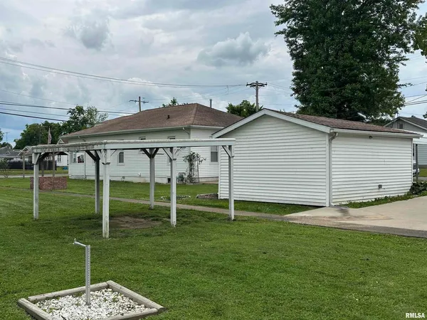$94,000 | 1520 Gartside Street, Murphysboro, IL 62966