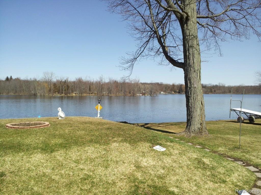 8340 North Sunset Road Reading, MI 49274 - Photo 2 of 19 2014-04-11 14 17 10.jpg