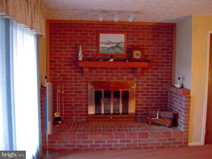 21 Greenleaf Road Parkville, MD 21234 - Photo 12 of 27 Fireplace