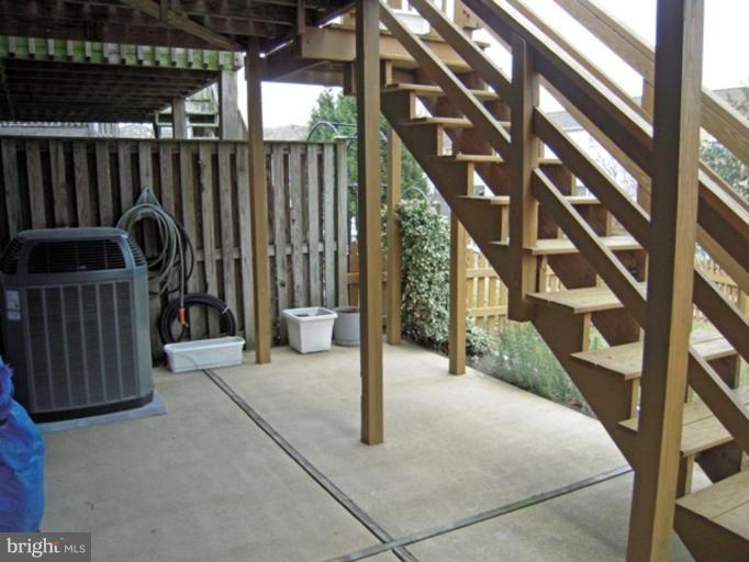 21 Greenleaf Road Parkville, MD 21234 - Photo 23 of 27 Patio