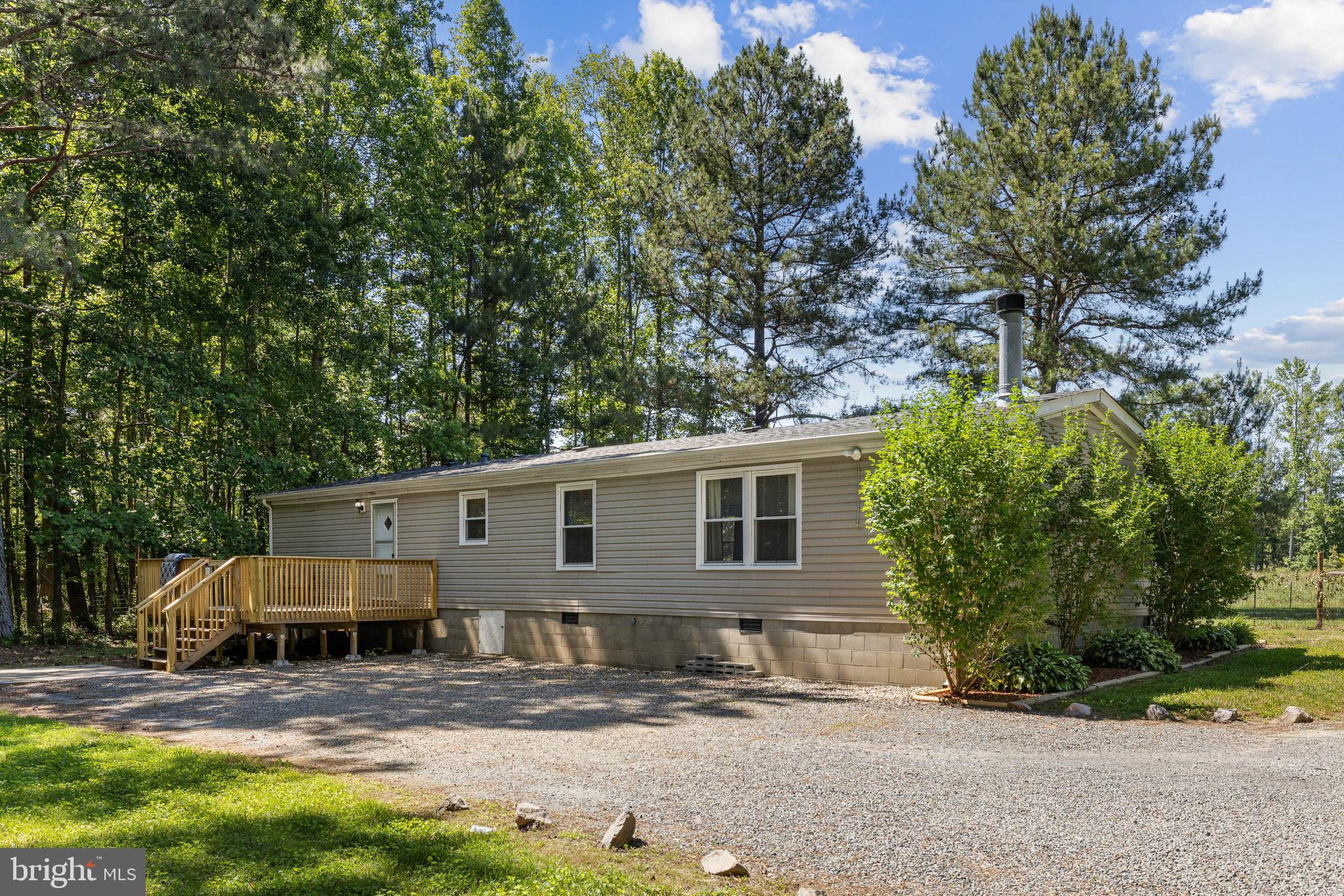 4278 Dorrell Road Aylett, VA 23009 - Photo 24 of 34 plenty of parking