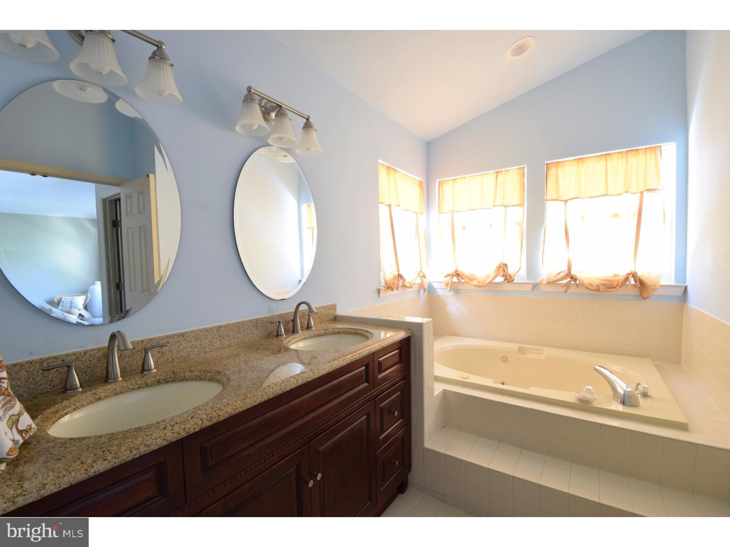 46 Glasgow Road Williamstown, NJ 08094 - Photo 8 of 17