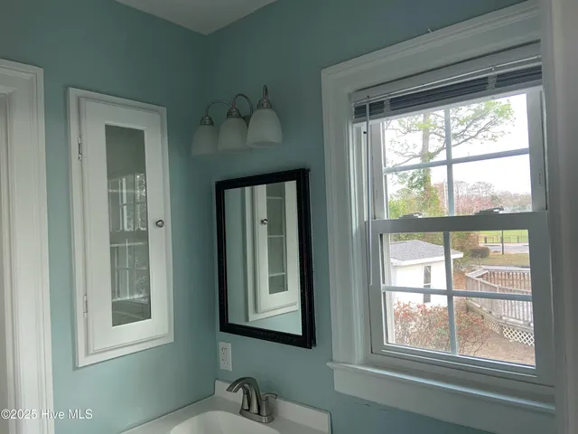 $1,480 | 718 Morningside Drive, Wilmington, NC 28401