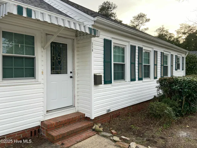 $1,480 | 718 Morningside Drive, Wilmington, NC 28401